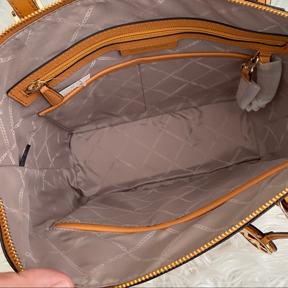 Firm✨Michael Kors jet set shoulder tote bag - Picture 6 of 12